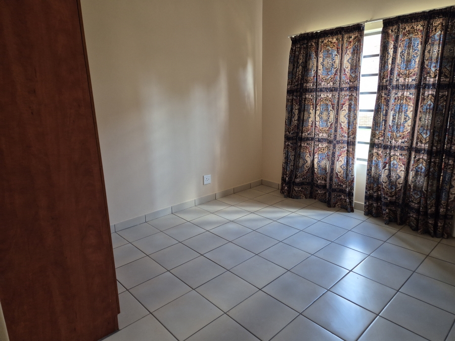 2 Bedroom Property for Sale in Flamwood North West